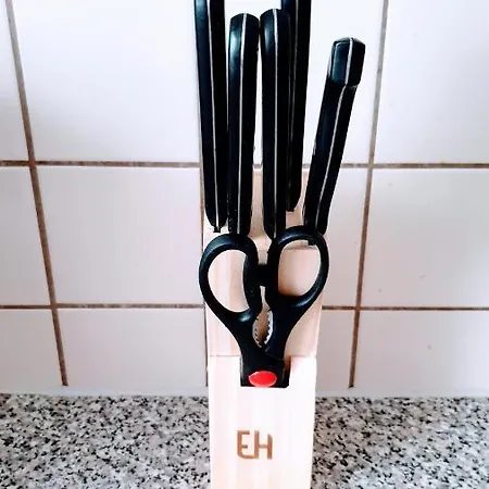 Budget In Halle With Shared Bathroom & Free Wifi Apartment Halle (Saale)