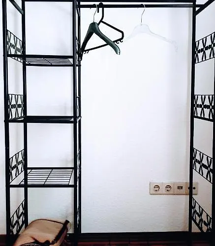 Lägenhet Budget In Halle With Shared Bathroom & Free Wifi Halle (Saale)