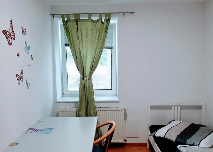 Lägenhet Budget In Halle With Shared Bathroom & Free Wifi Halle (Saale)